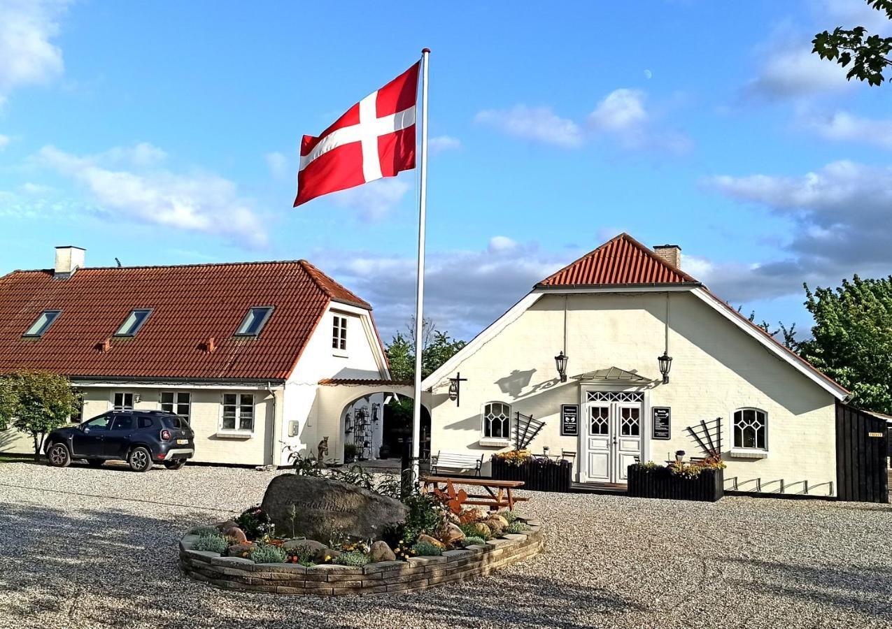 Dragondrum Bed&Breakfast Ullerslev Exterior foto